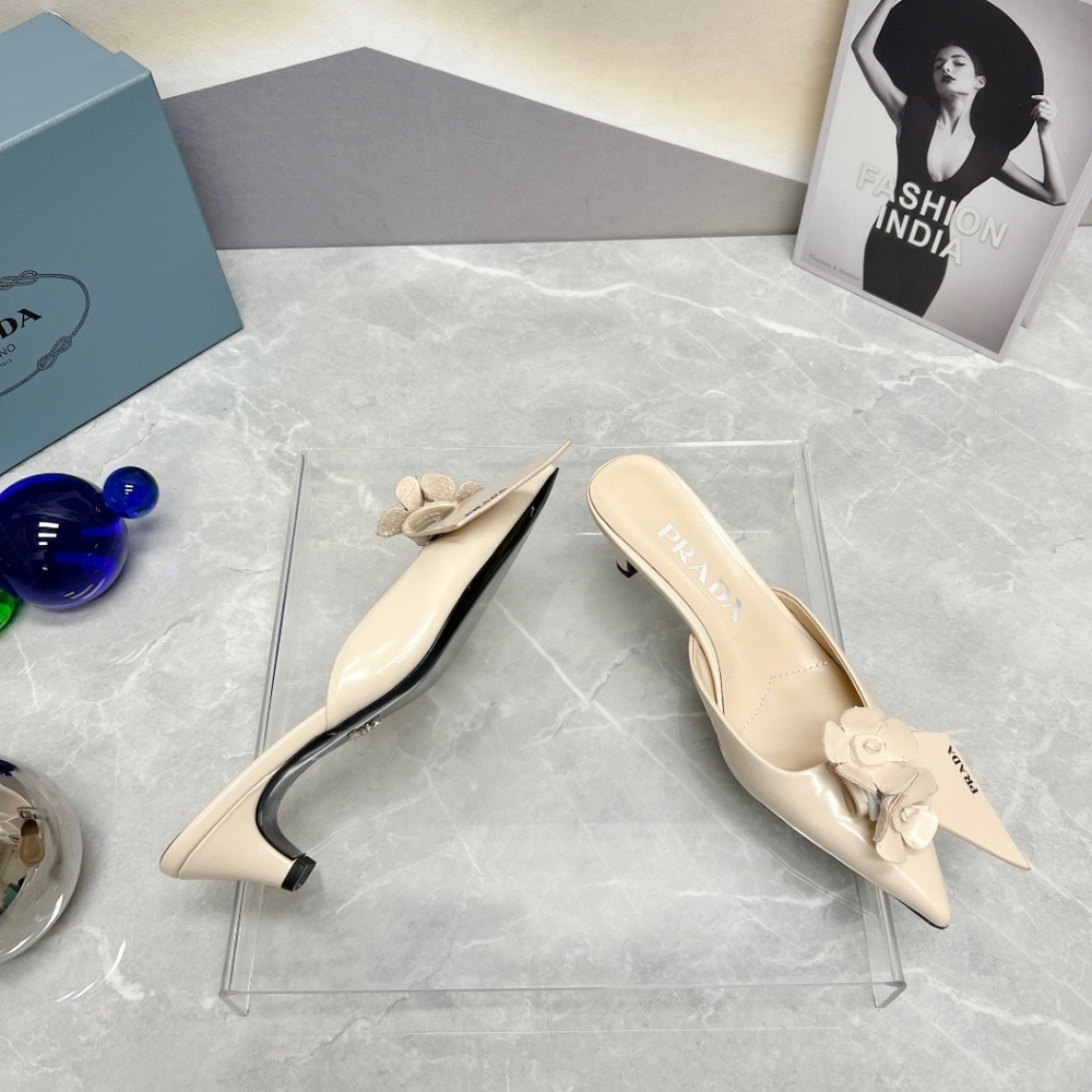 Prada Pointed Toe Mule Shoes - Picture 4 of 6